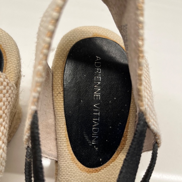 Size 7 black rope covered wedge with cloth heel strap - Picture 4 of 4